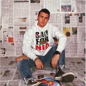 Meet your Posher, Hunter